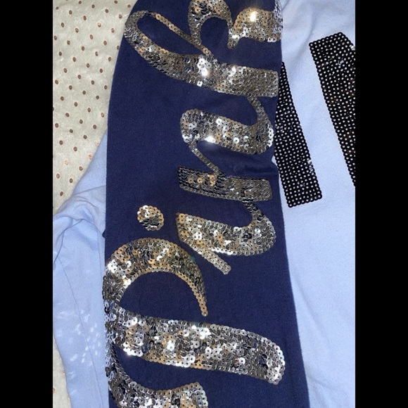 Cute sparkly PINK long sleeve 💙 - Picture 2 of 3